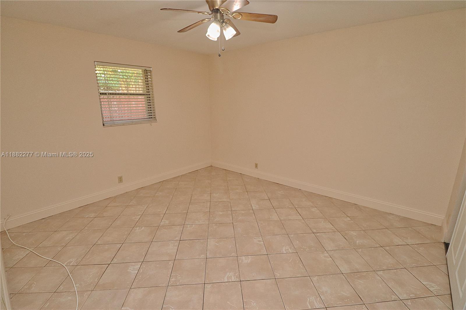 DANIA HEIGHTS ADD - Residential Lease