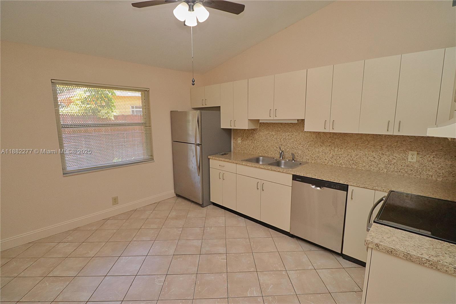 DANIA HEIGHTS ADD - Residential Lease
