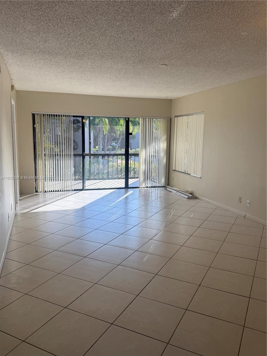 BANYAN COURTS CONDO - Residential Lease