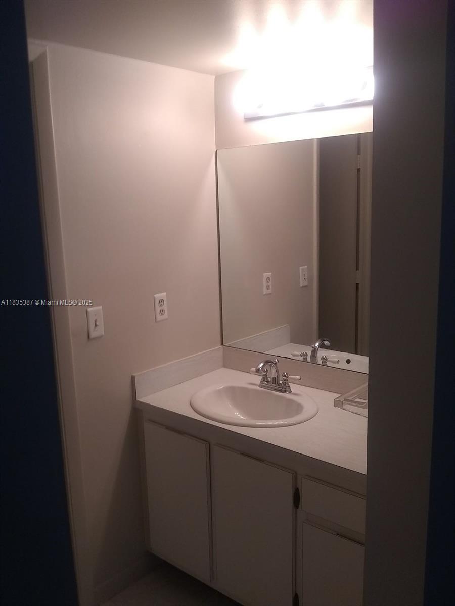 159 NW 70th St 610