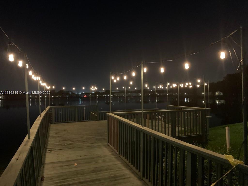 SUMMER LAKE - Residential