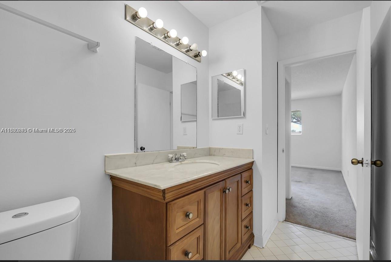 SUMMER LAKE - Residential