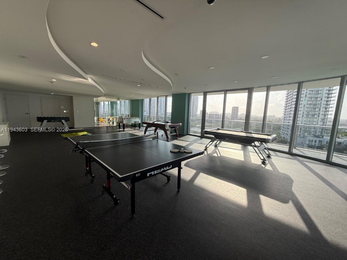 ARIA ON THE BAY CONDO - Residential