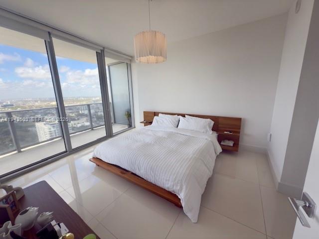 ARIA ON THE BAY CONDO - Residential