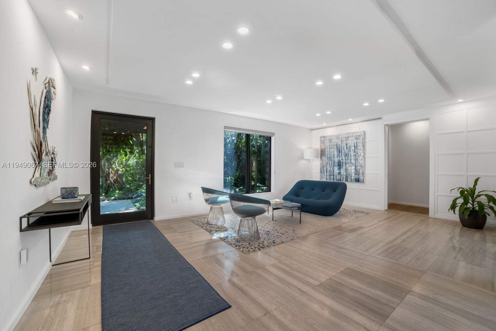 SUNRISE HARBOUR REV PL - Residential