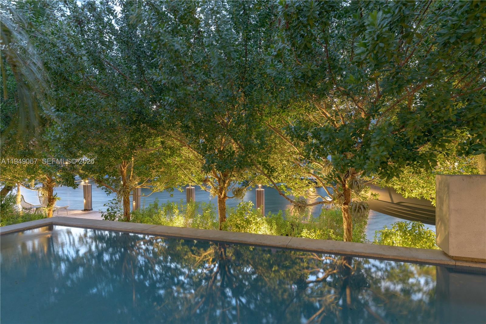 SUNRISE HARBOUR REV PL - Residential