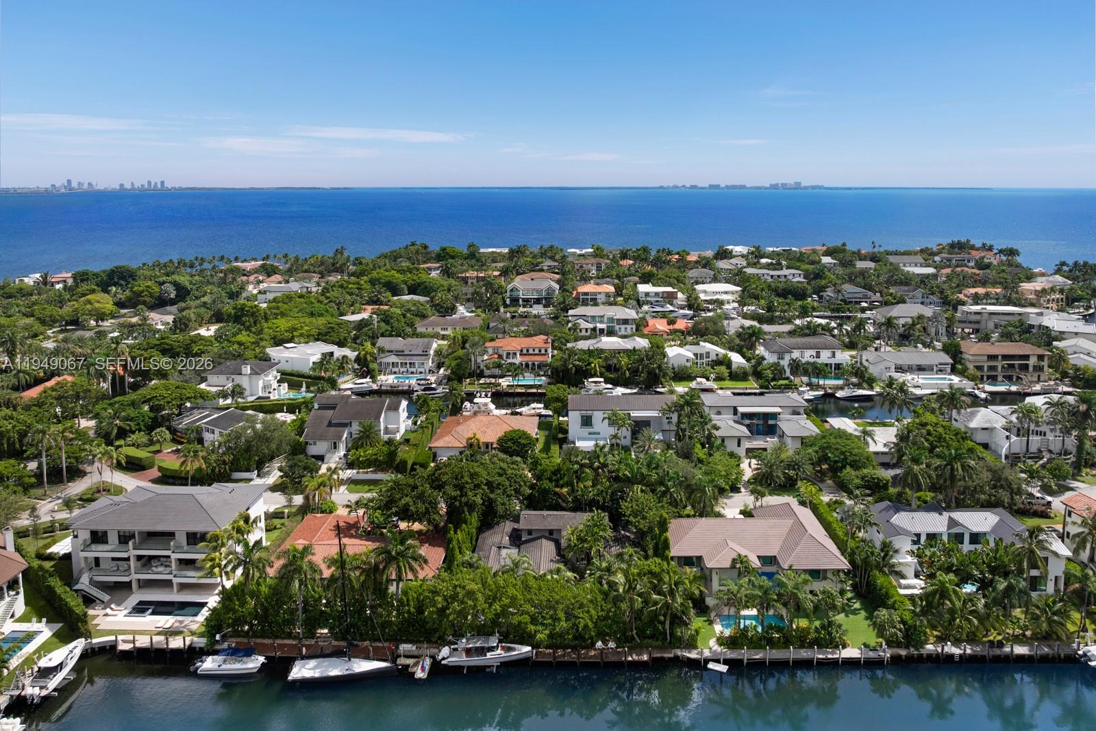 SUNRISE HARBOUR REV PL - Residential