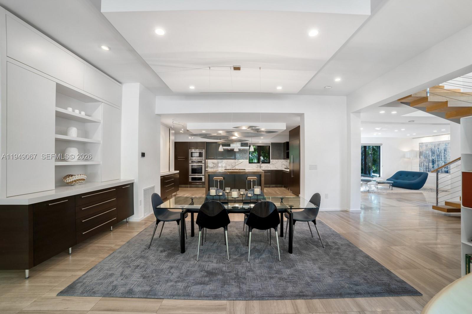 SUNRISE HARBOUR REV PL - Residential