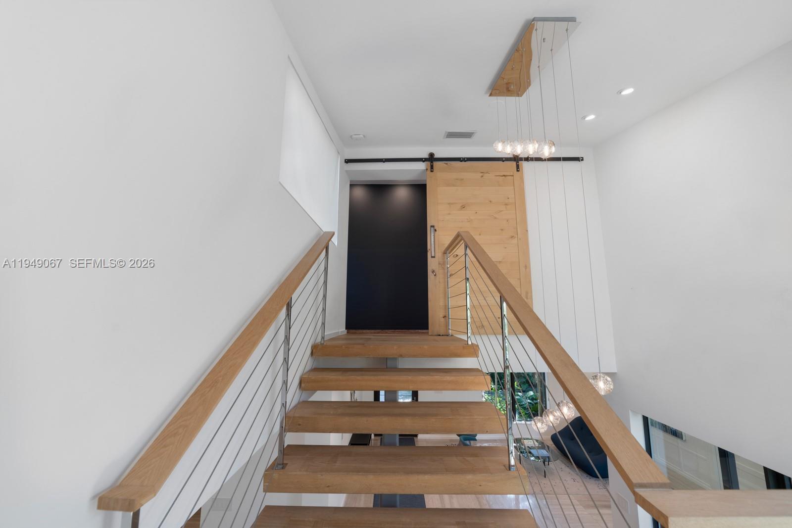 SUNRISE HARBOUR REV PL - Residential