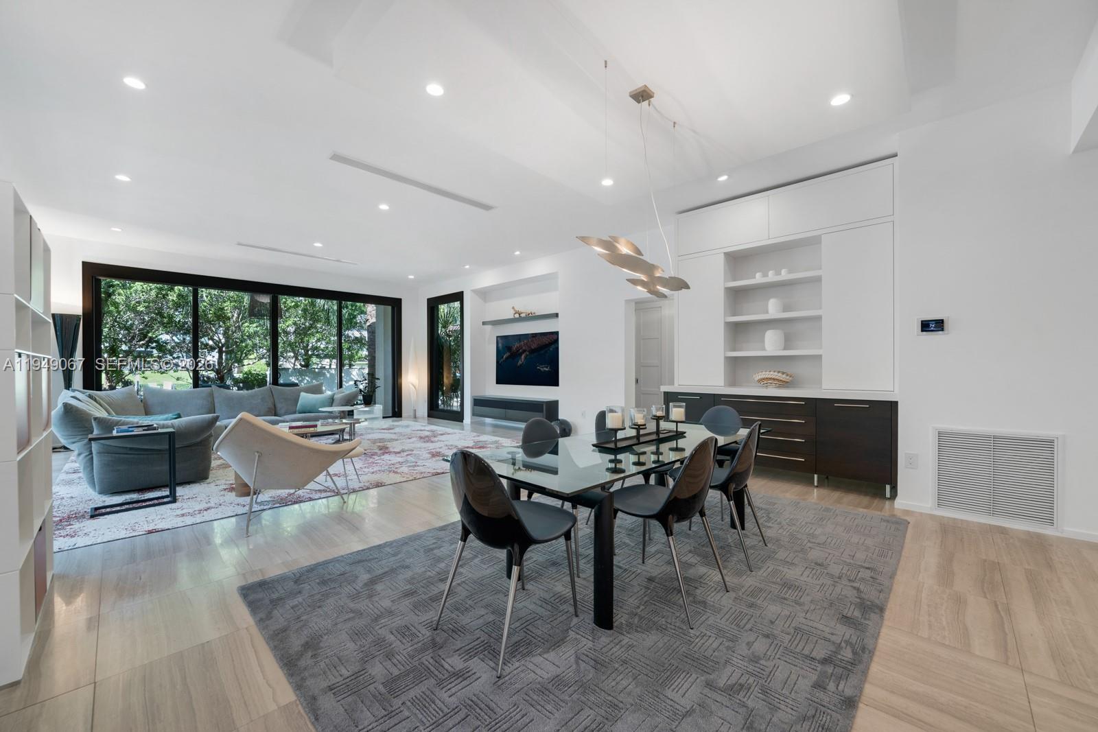 SUNRISE HARBOUR REV PL - Residential