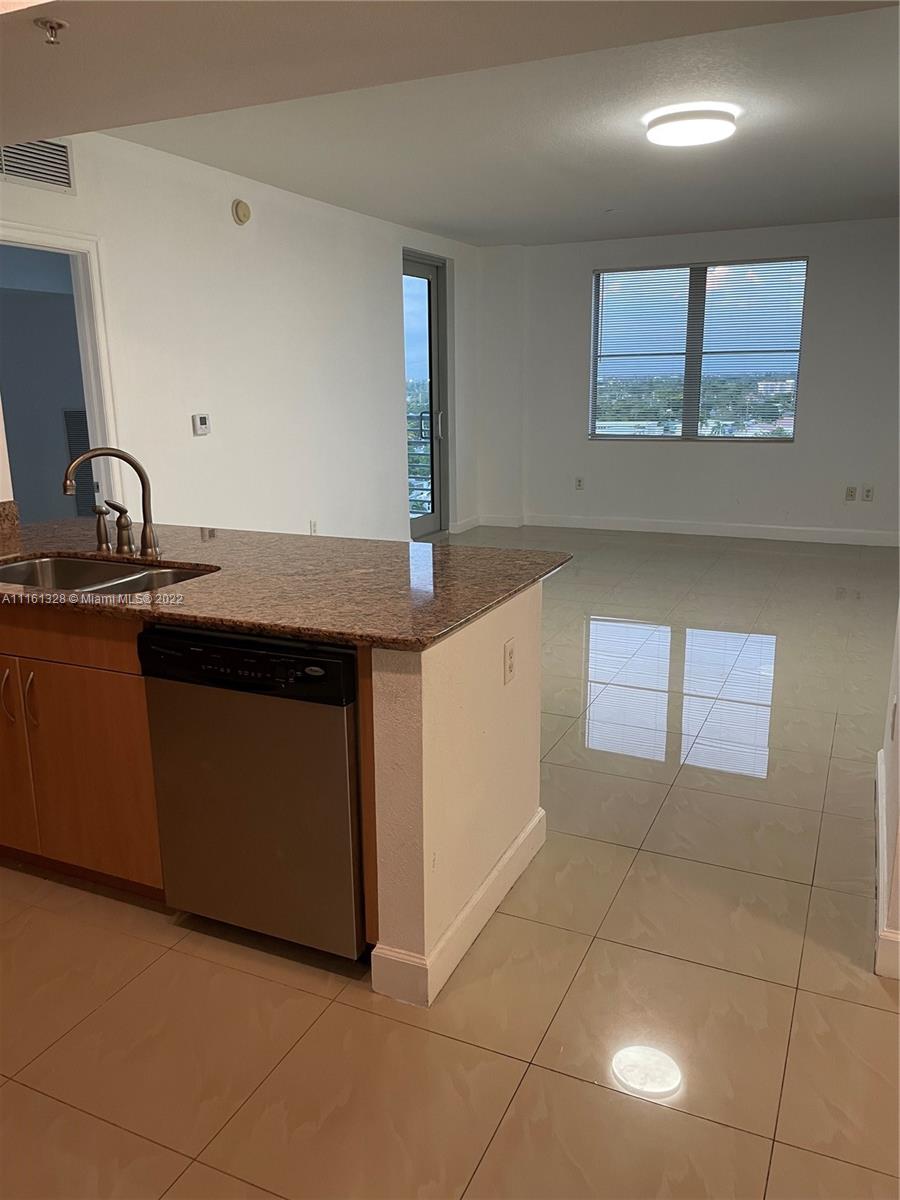 RADIUS CONDO - Residential Lease