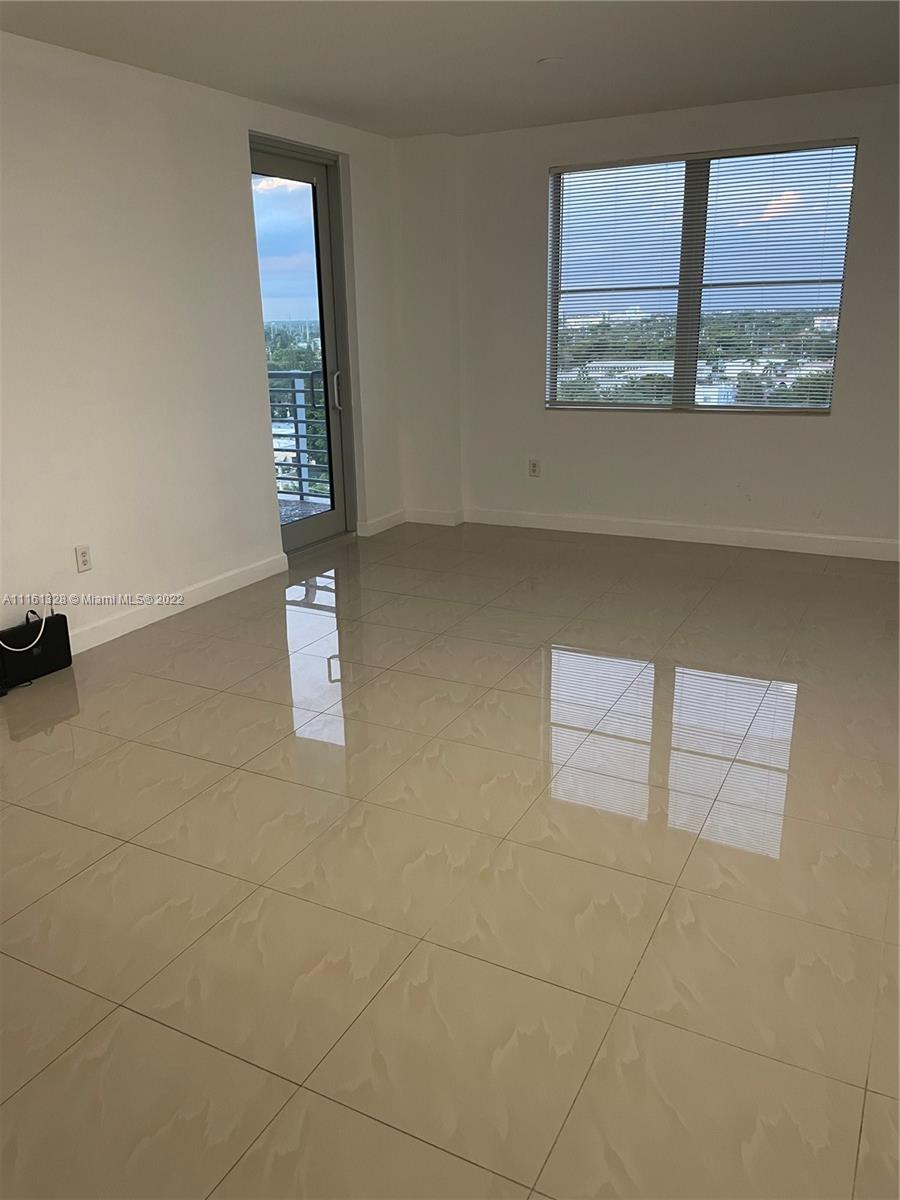 RADIUS CONDO - Residential Lease