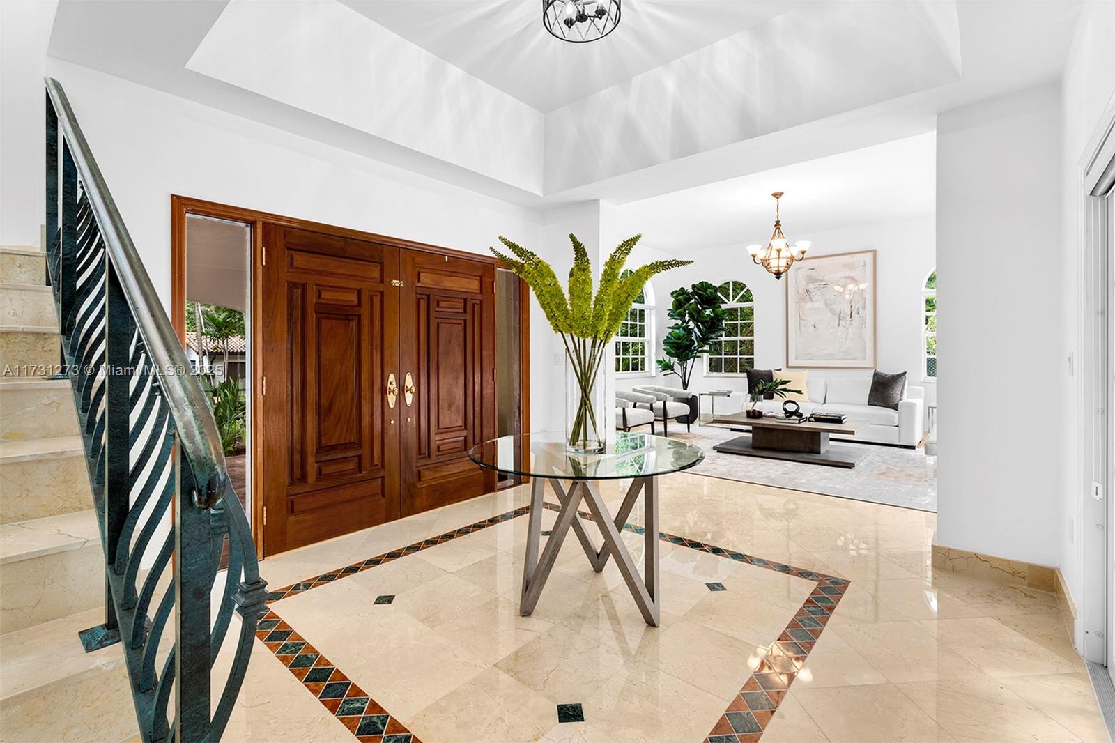 145 W Sunrise Ave