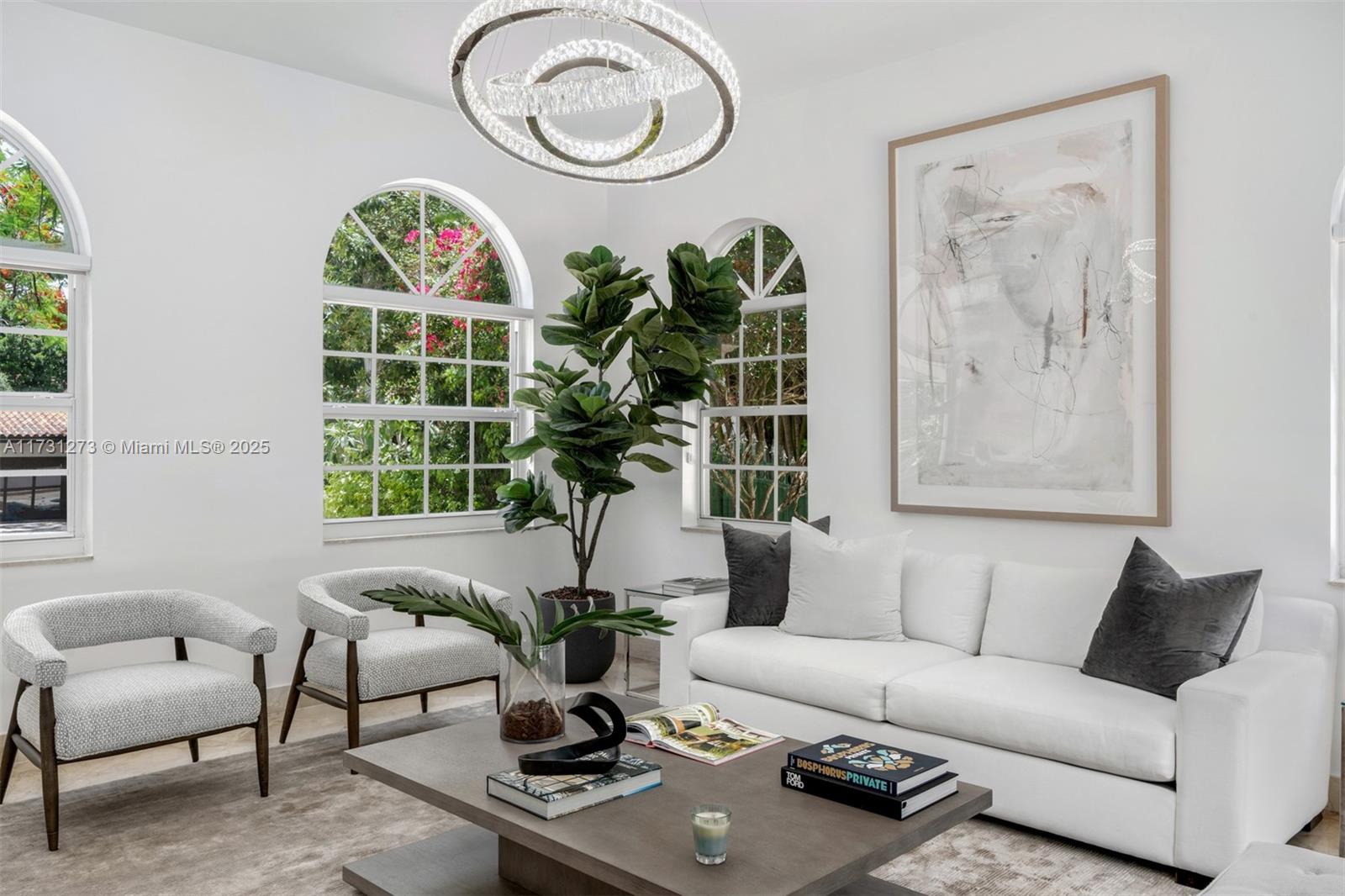 145 W Sunrise Ave