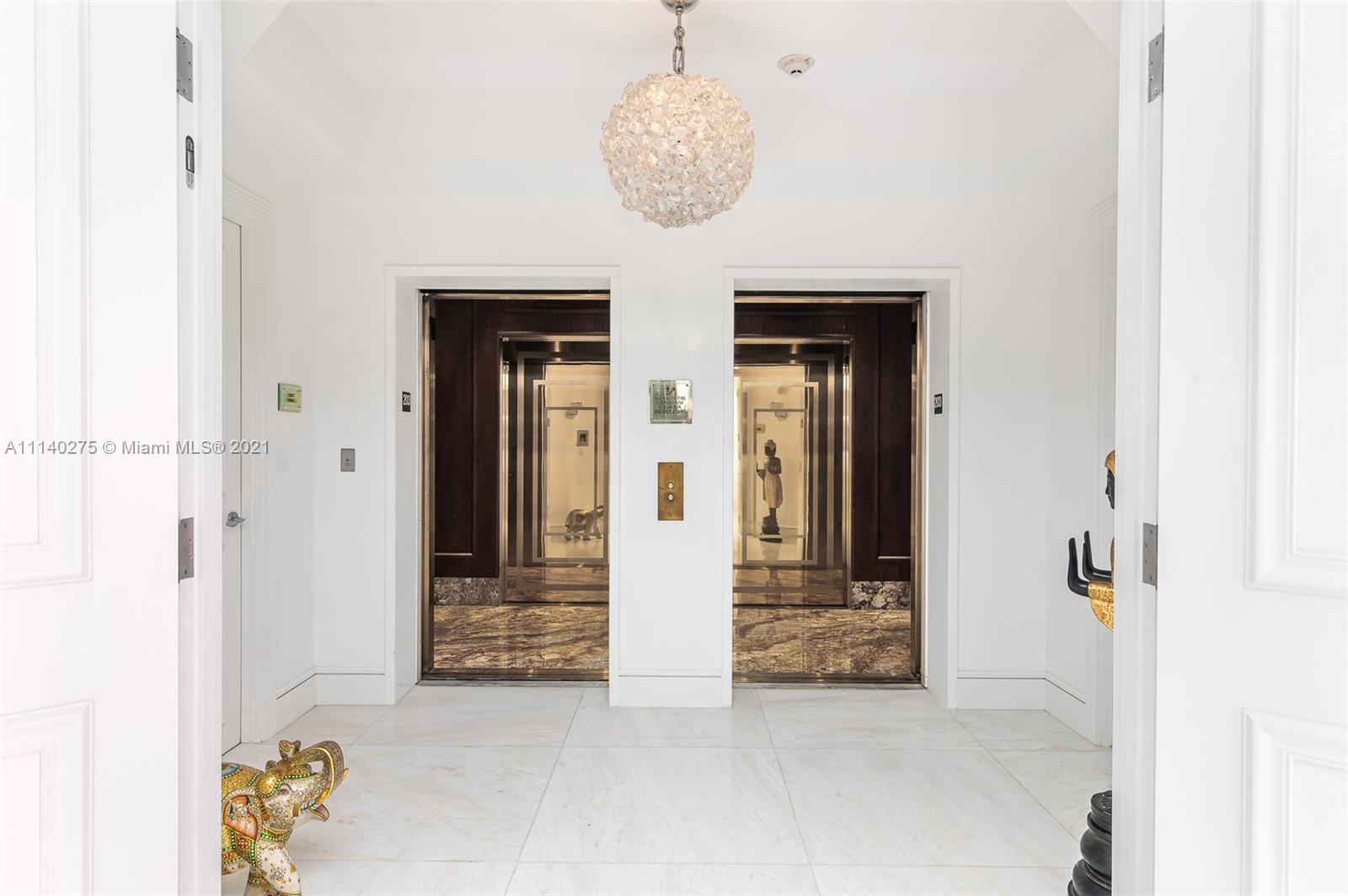 LUXURIA CONDO - Residential