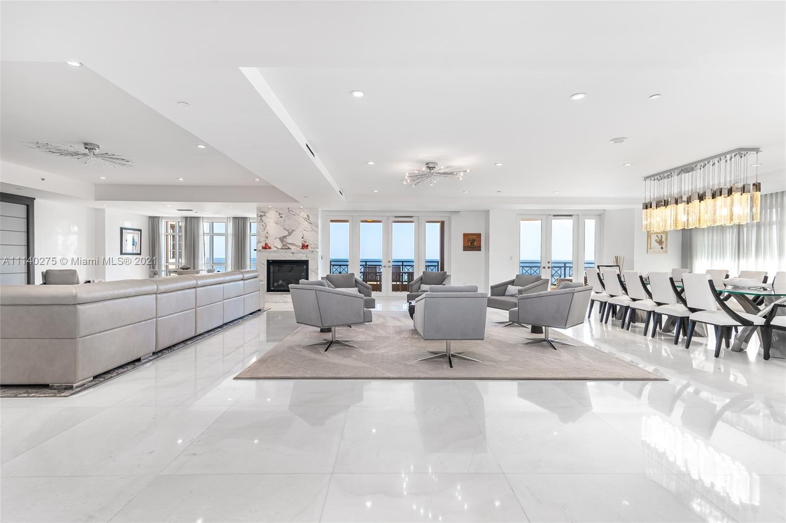 LUXURIA CONDO - Residential