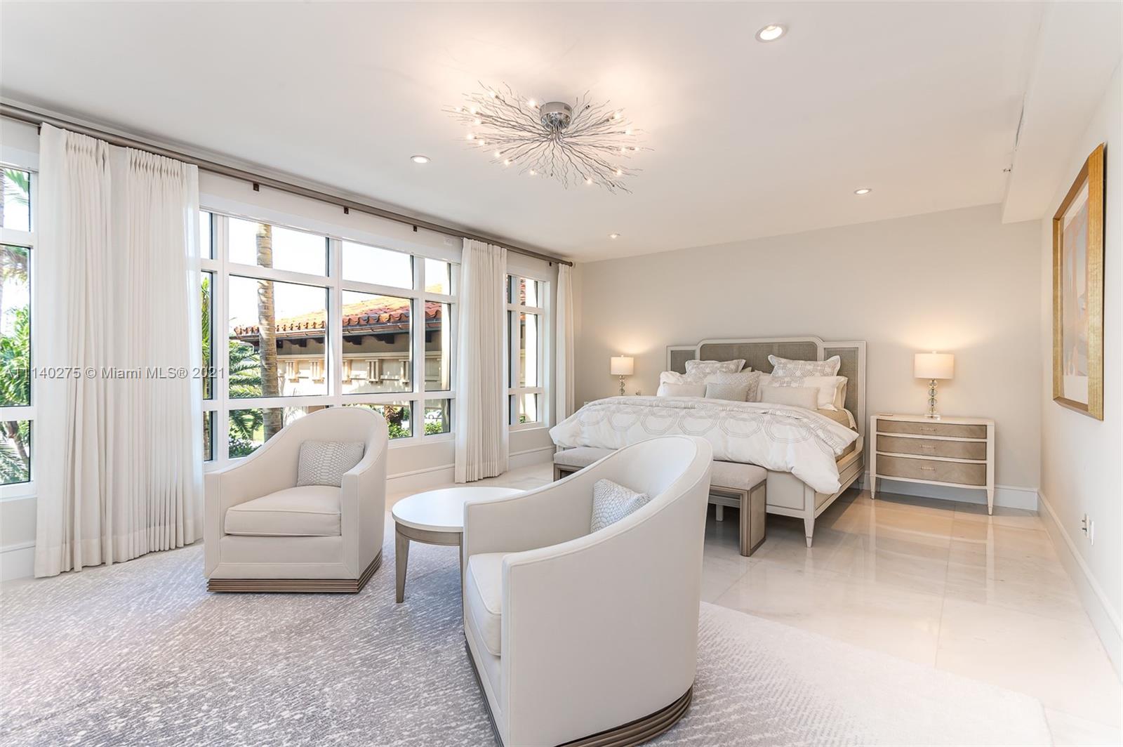 LUXURIA CONDO - Residential