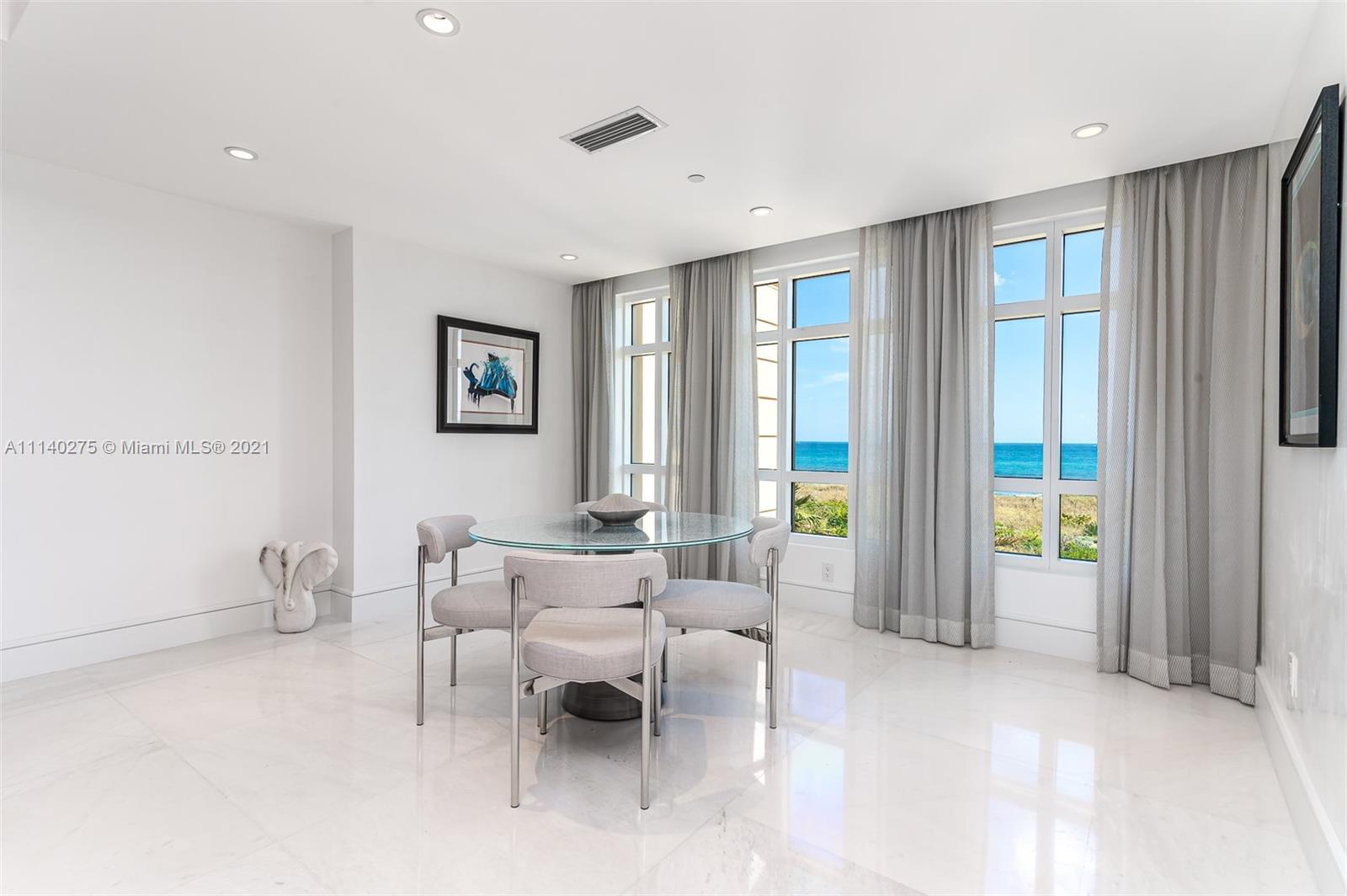 LUXURIA CONDO - Residential