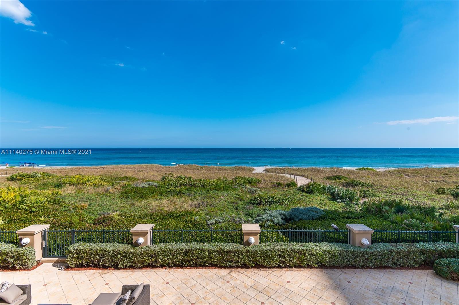 LUXURIA CONDO - Residential