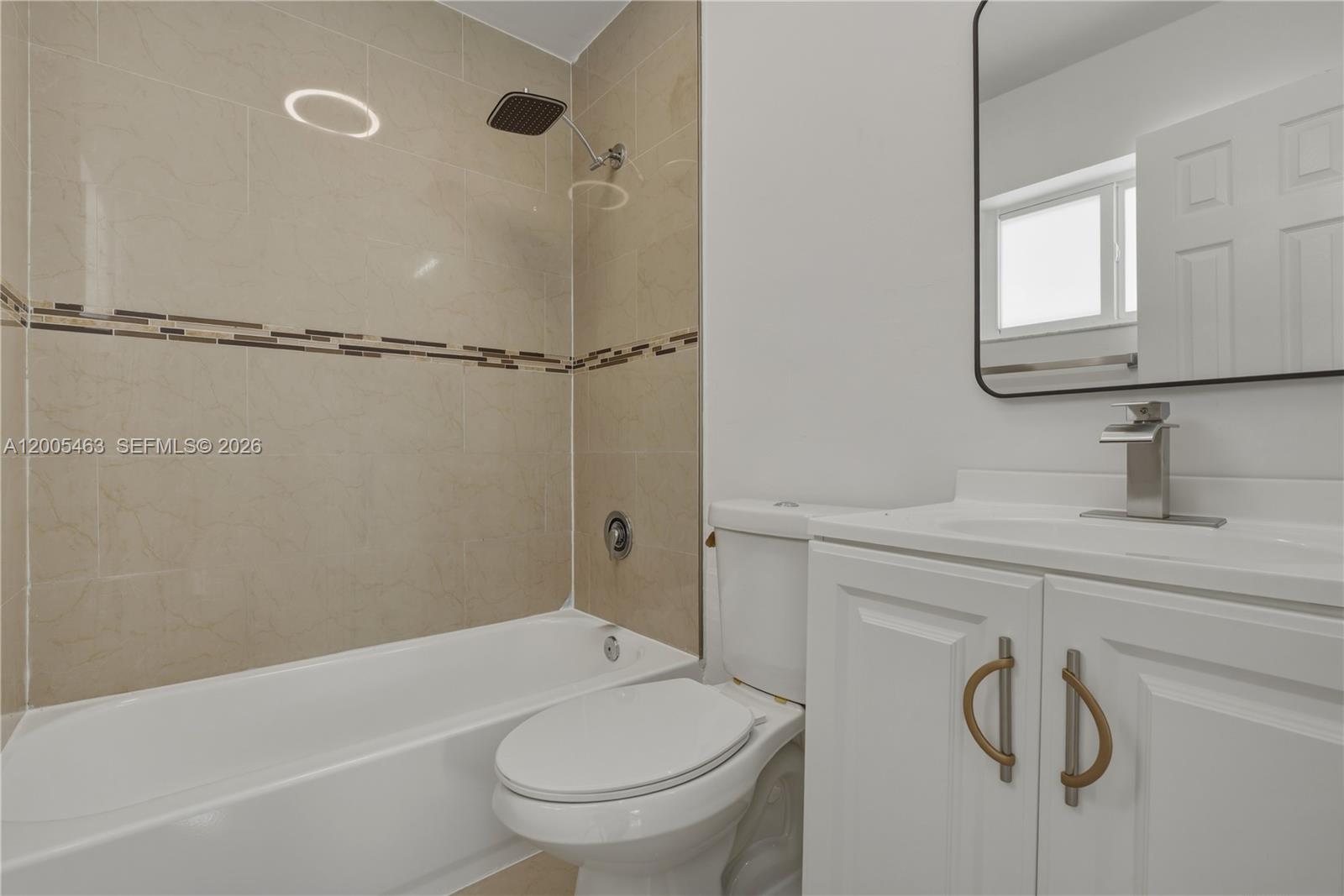 LAKE LUCERNE SEC 3 - Residential