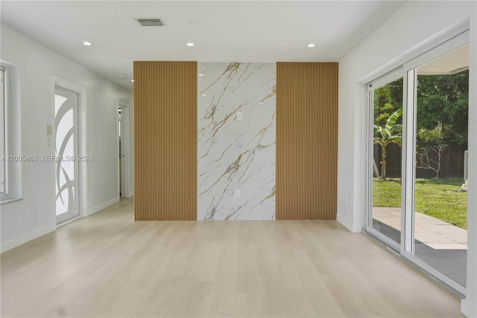 LAKE LUCERNE SEC 3 - Residential