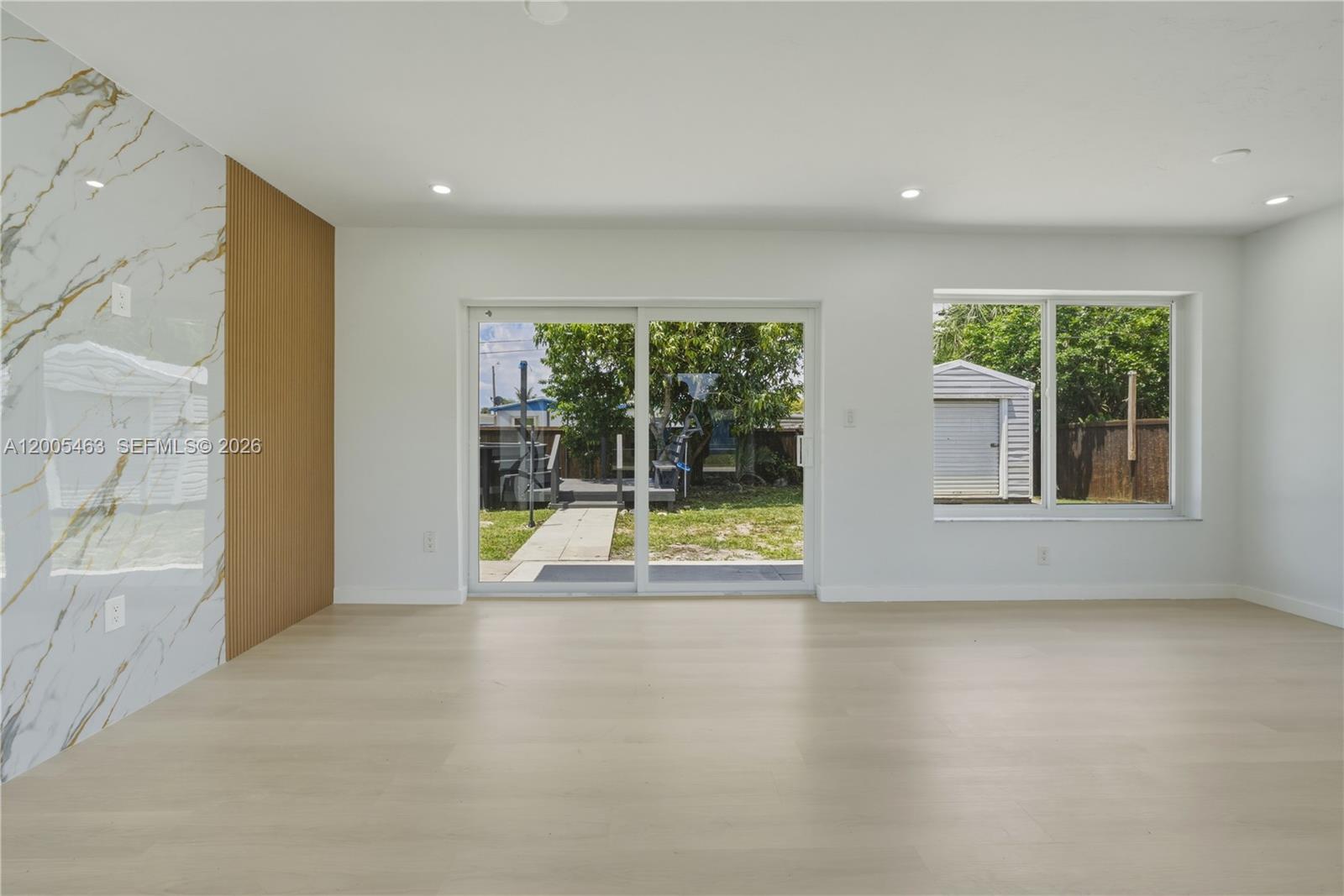 LAKE LUCERNE SEC 3 - Residential