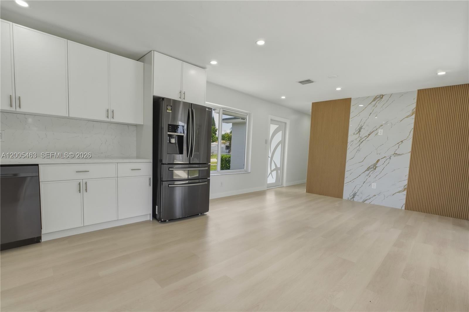 LAKE LUCERNE SEC 3 - Residential