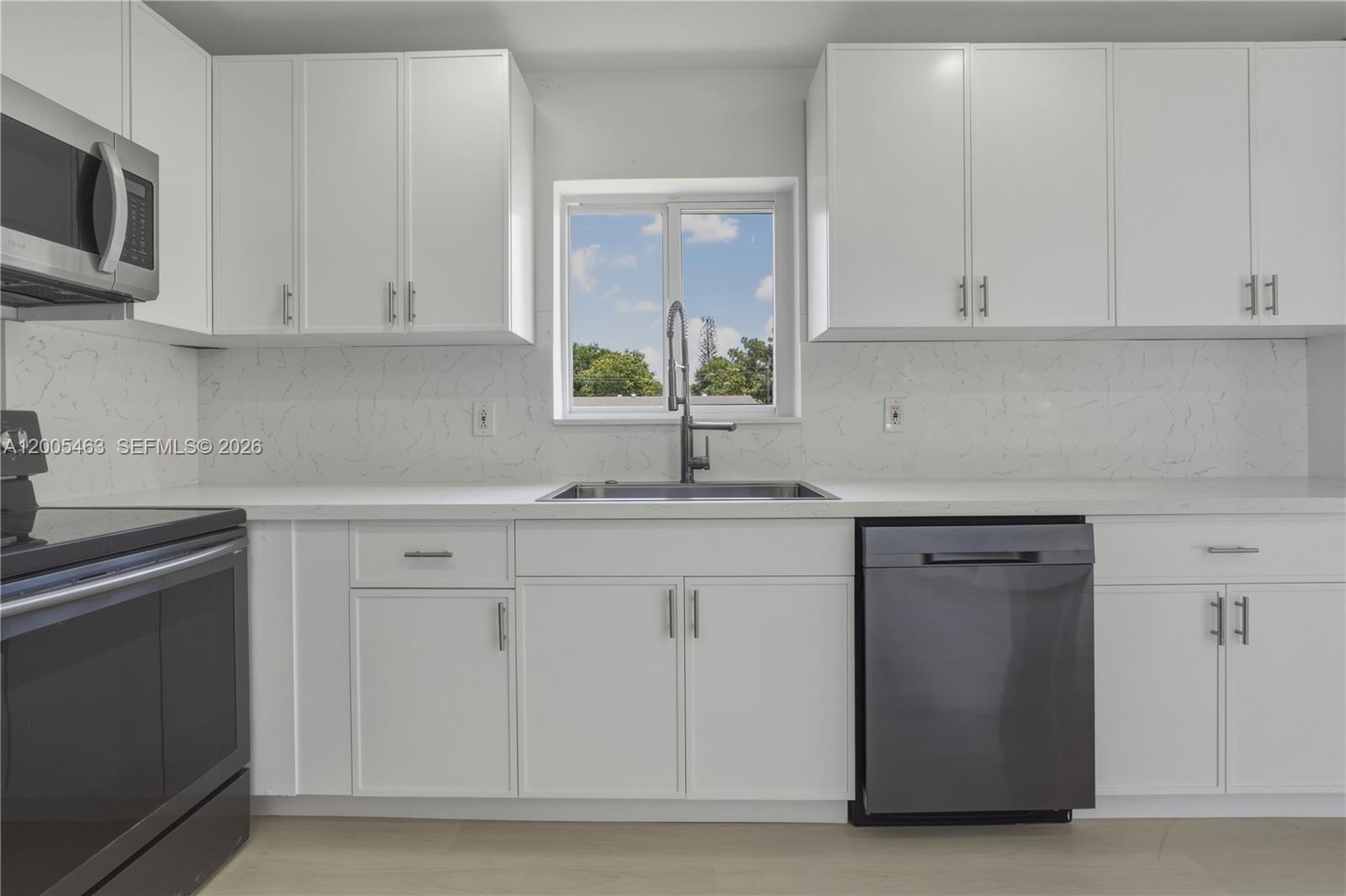 LAKE LUCERNE SEC 3 - Residential