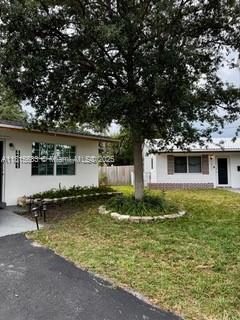 4581 Nw 19th Way, Tamarac, Broward County, Florida - 2 Bedrooms  
1 Bathrooms - 