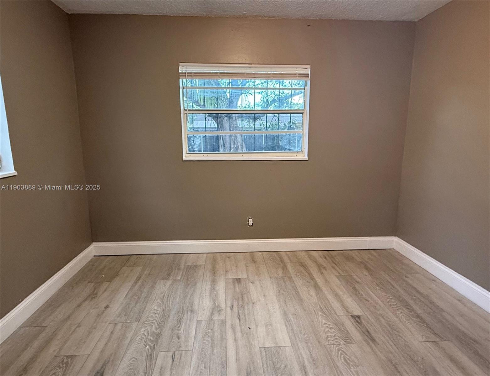 VISTA VERDE SEC 2 - Residential