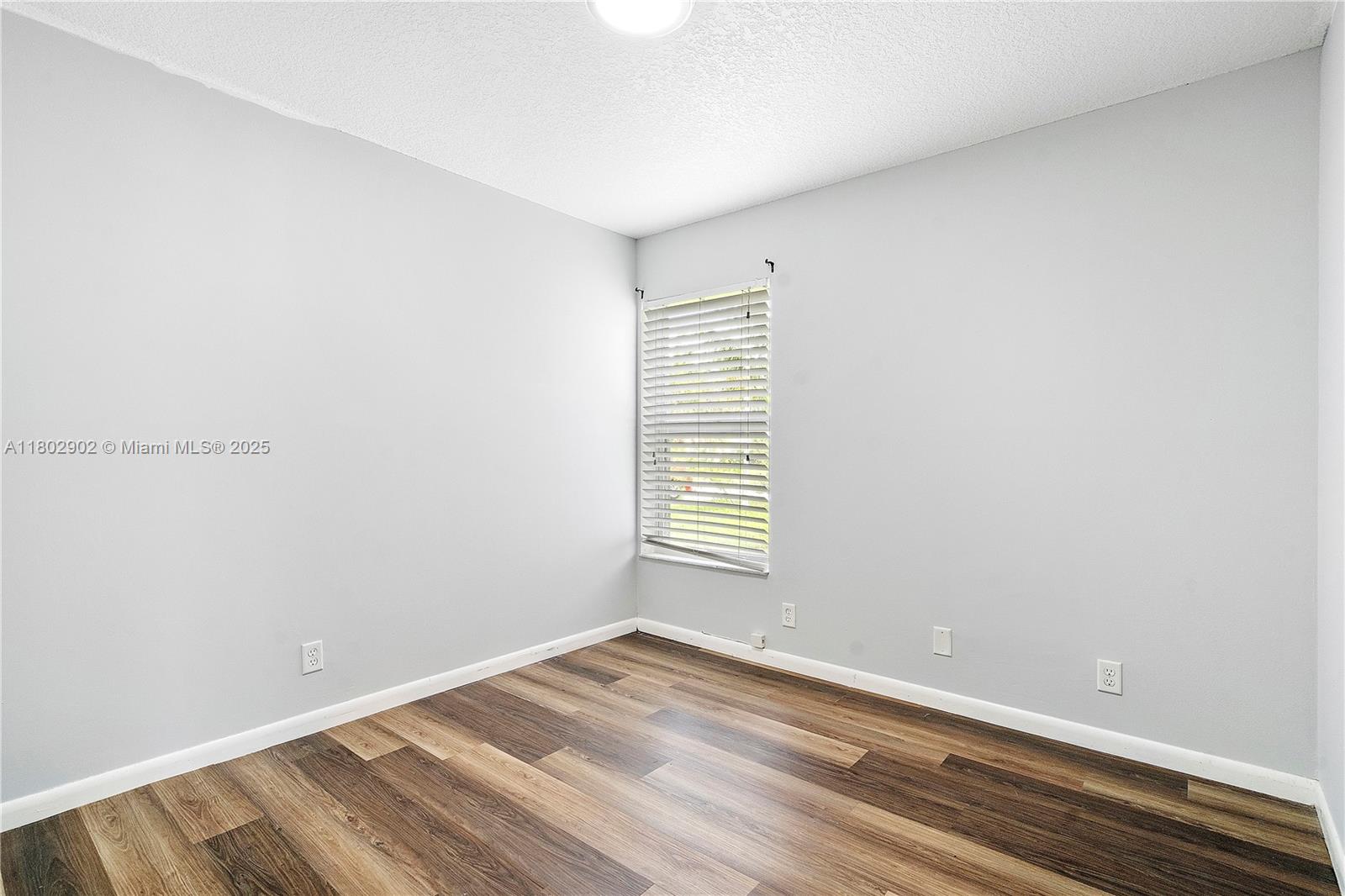 LAKES OF TARA UNIT 1 - Residential