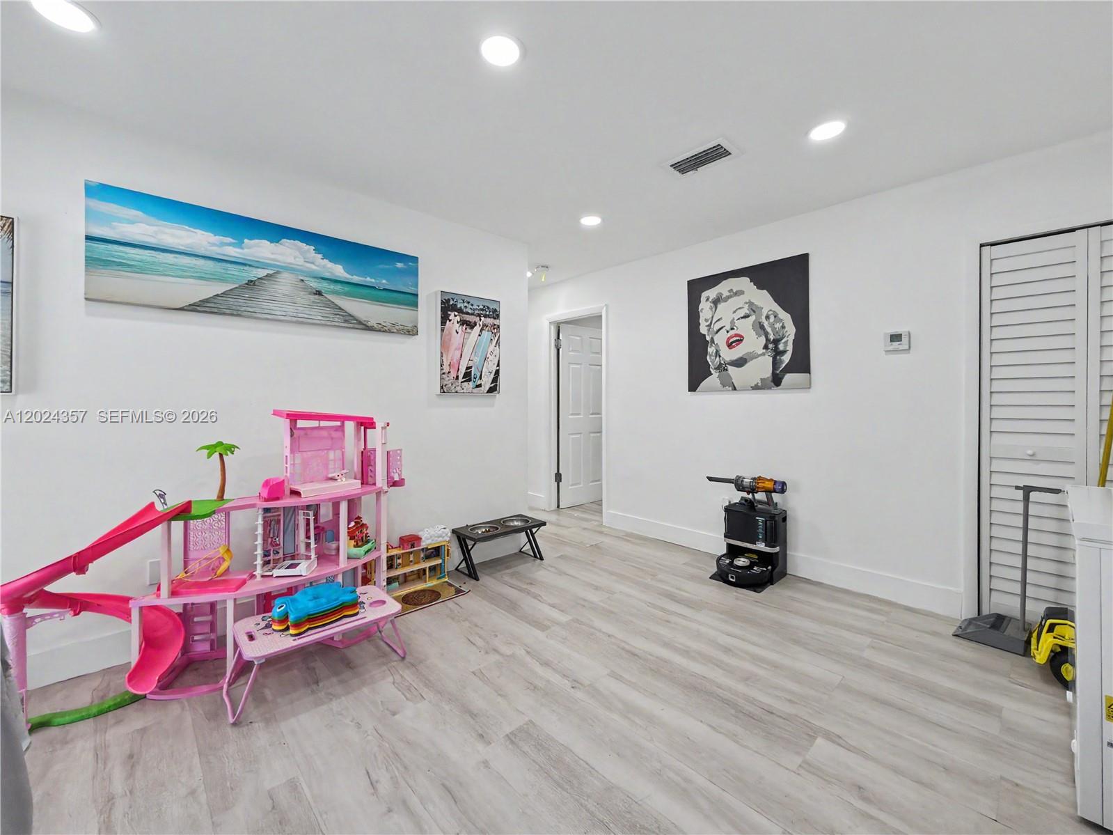 SOUTHLAND PINES - Residential