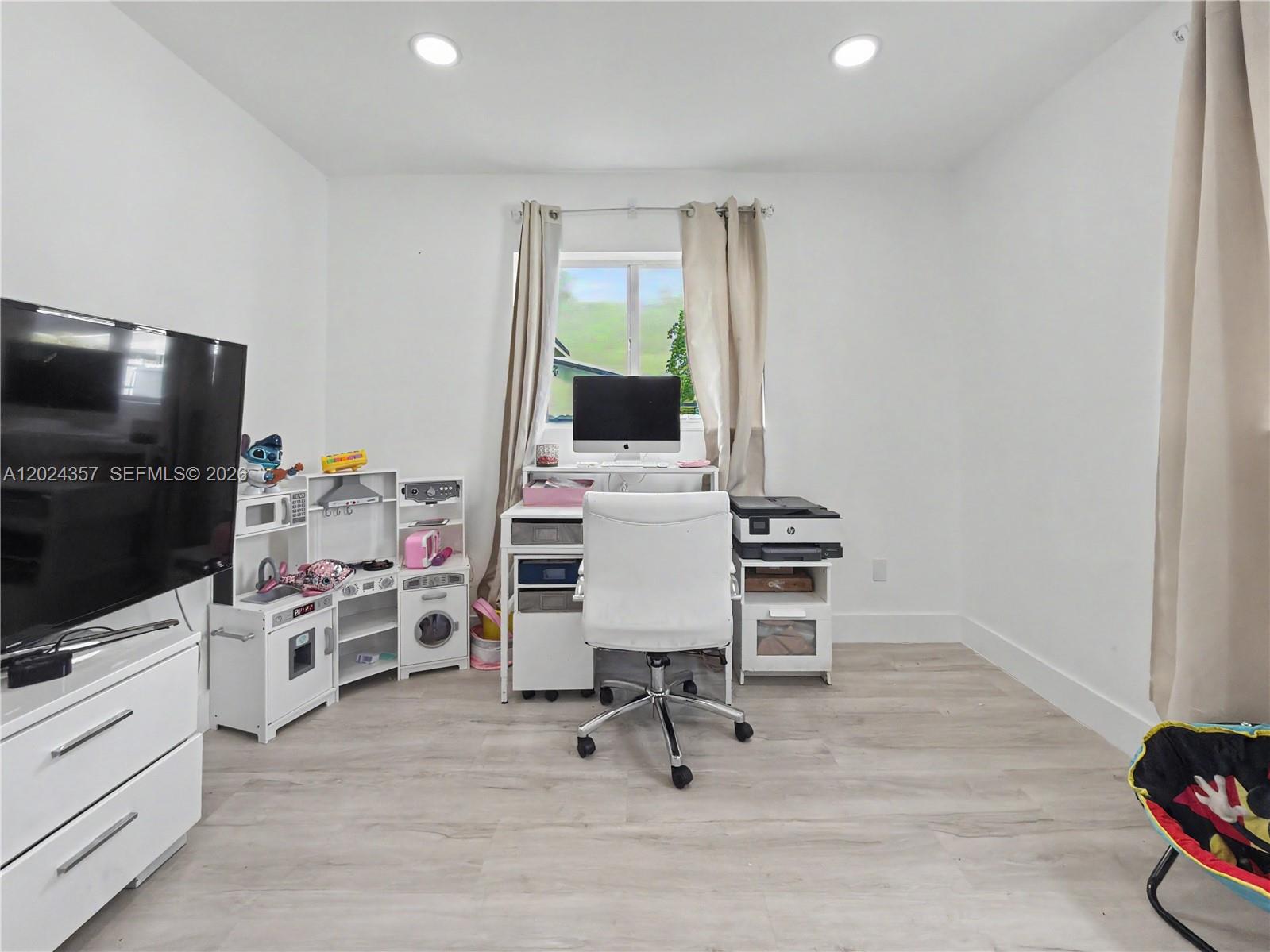 SOUTHLAND PINES - Residential