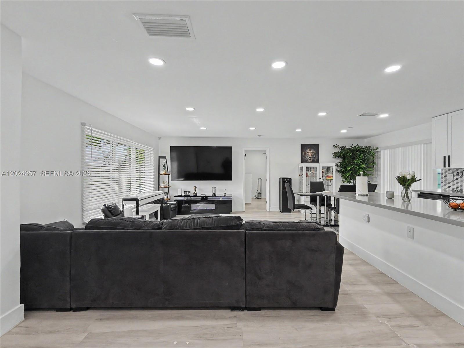 SOUTHLAND PINES - Residential