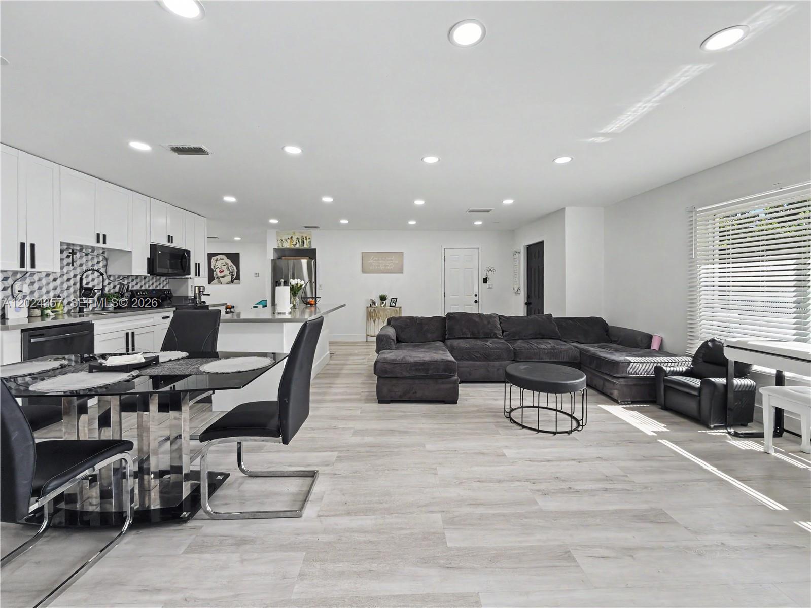 SOUTHLAND PINES - Residential