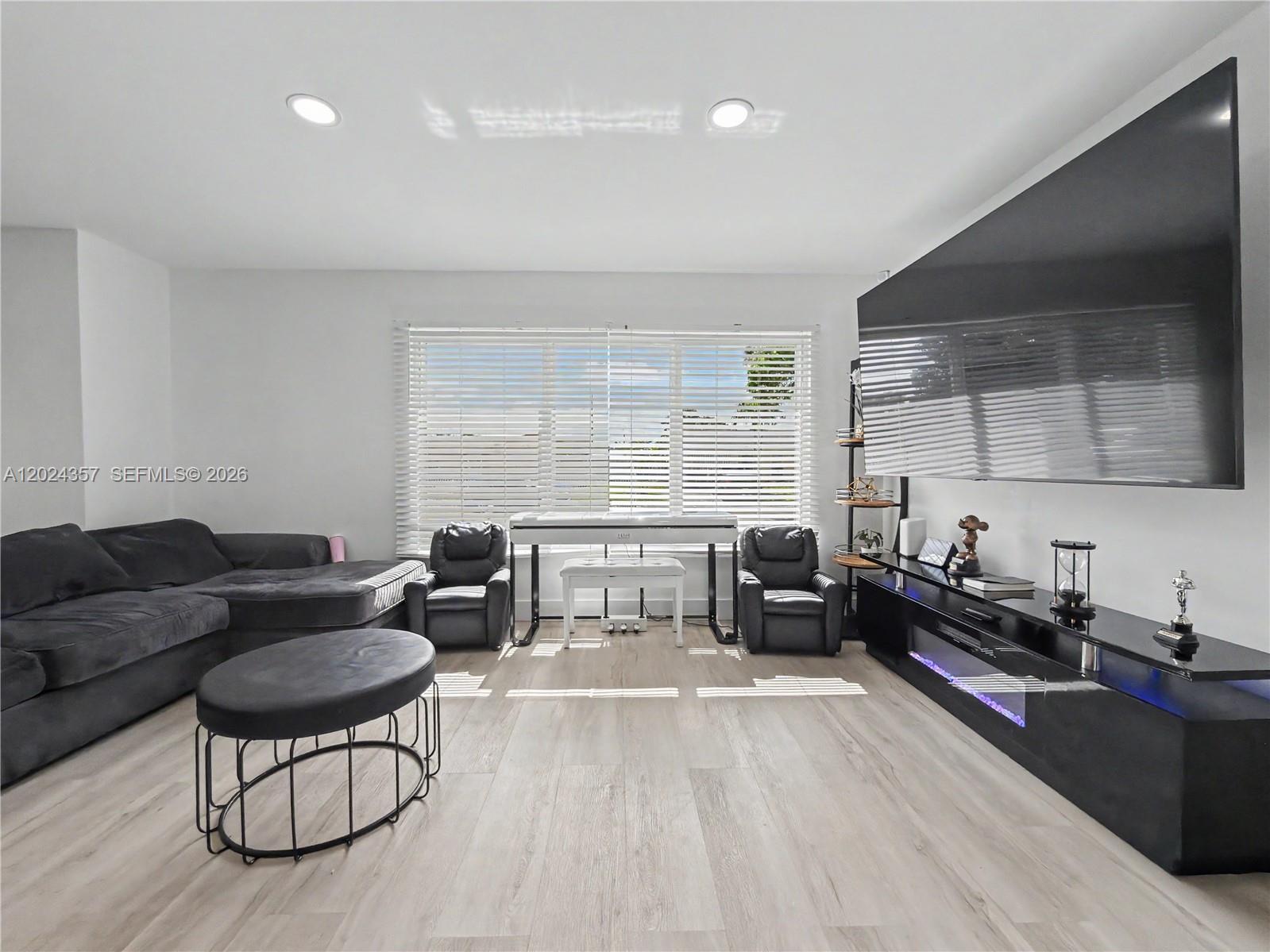SOUTHLAND PINES - Residential