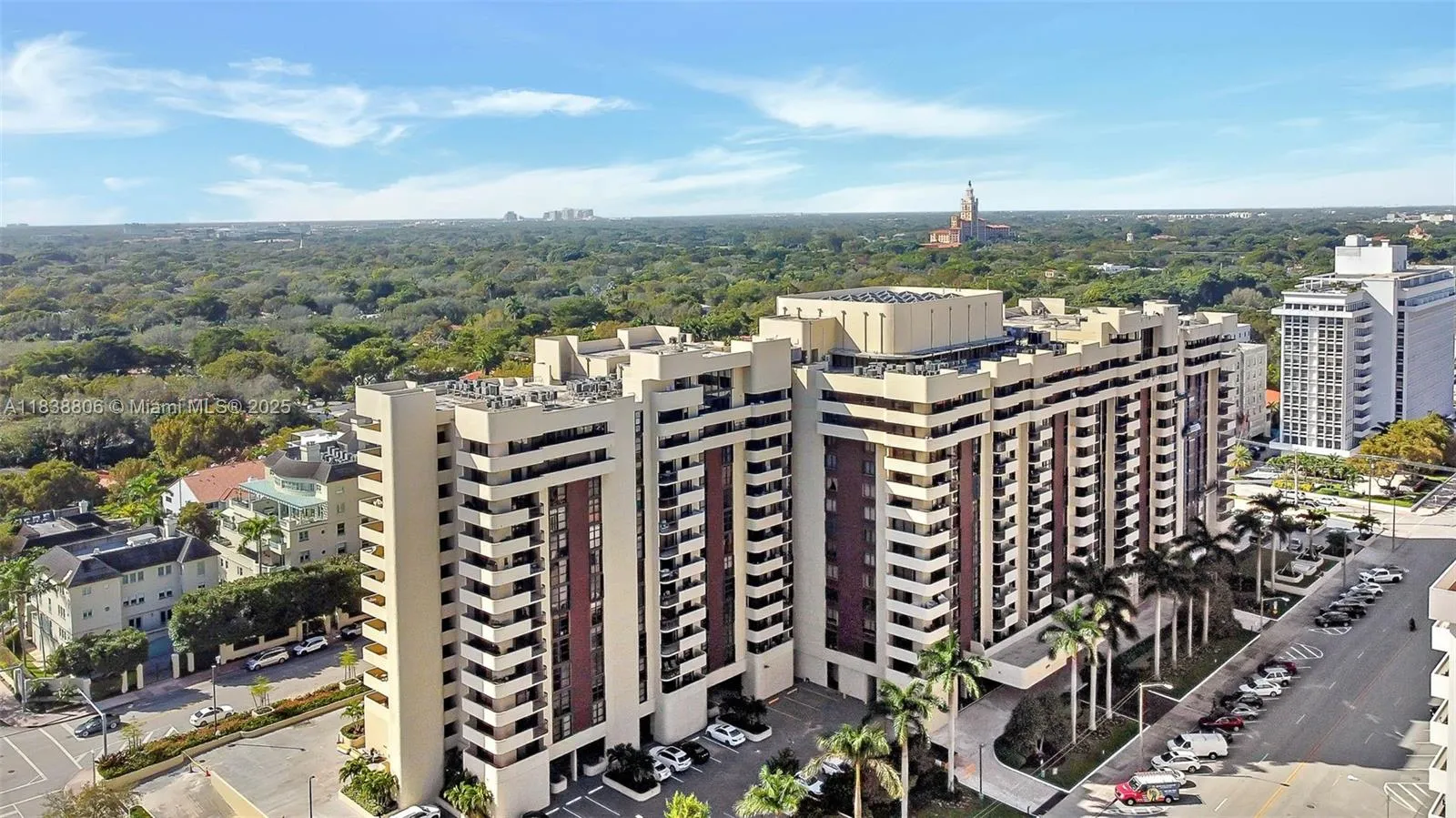 Coral Gables, Florida 33134, United States, 2 Bedrooms Bedrooms, ,3 BathroomsBathrooms,Residential,Active,169219