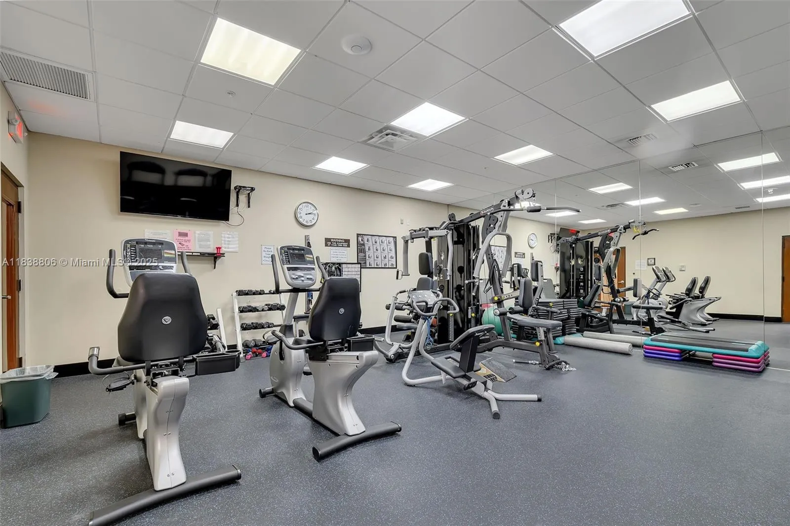 Coral Gables, Florida 33134, United States, 2 Bedrooms Bedrooms, ,3 BathroomsBathrooms,Residential,Active,169219