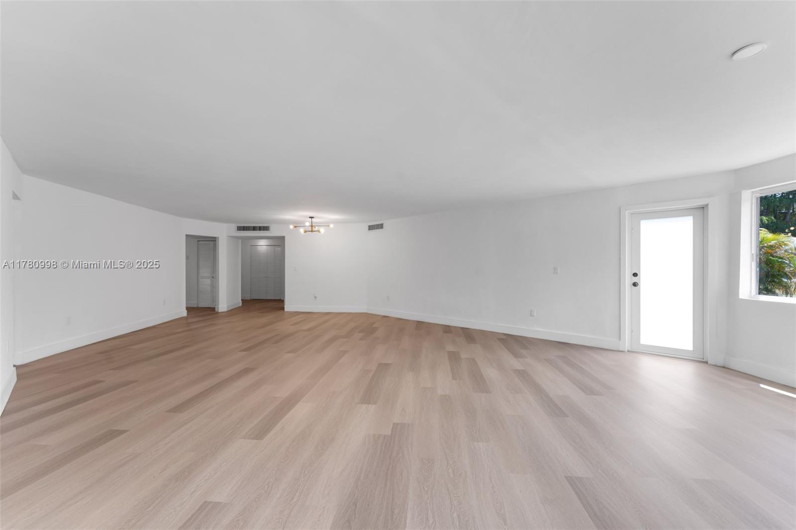 ROLLING GREEN CONDO F - Residential