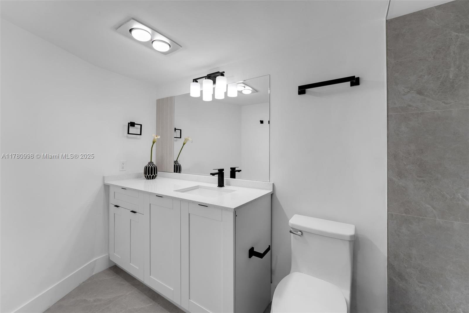 ROLLING GREEN CONDO F - Residential