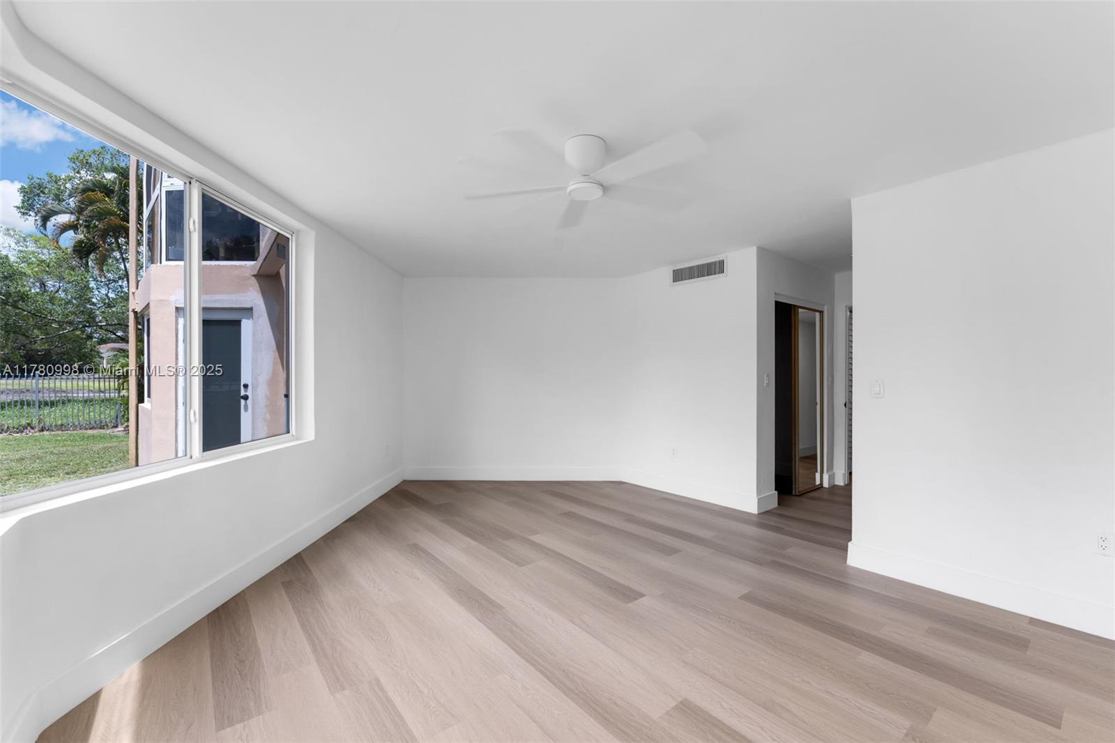 ROLLING GREEN CONDO F - Residential