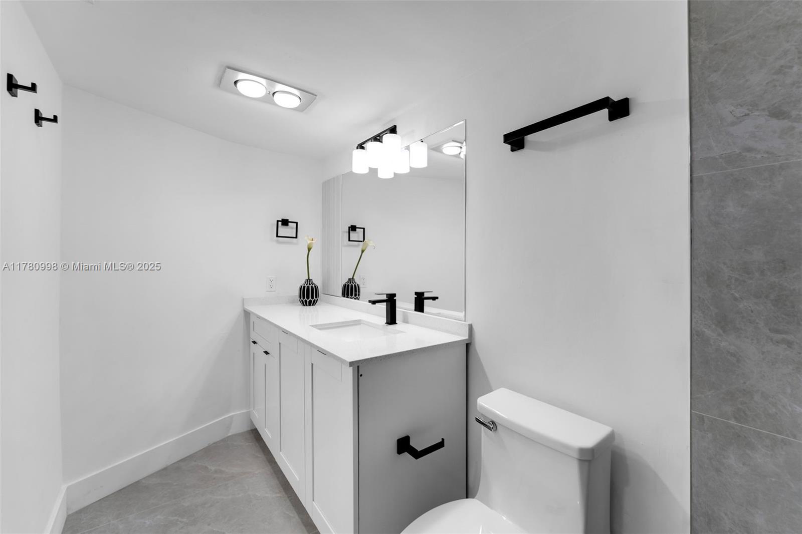 ROLLING GREEN CONDO F - Residential