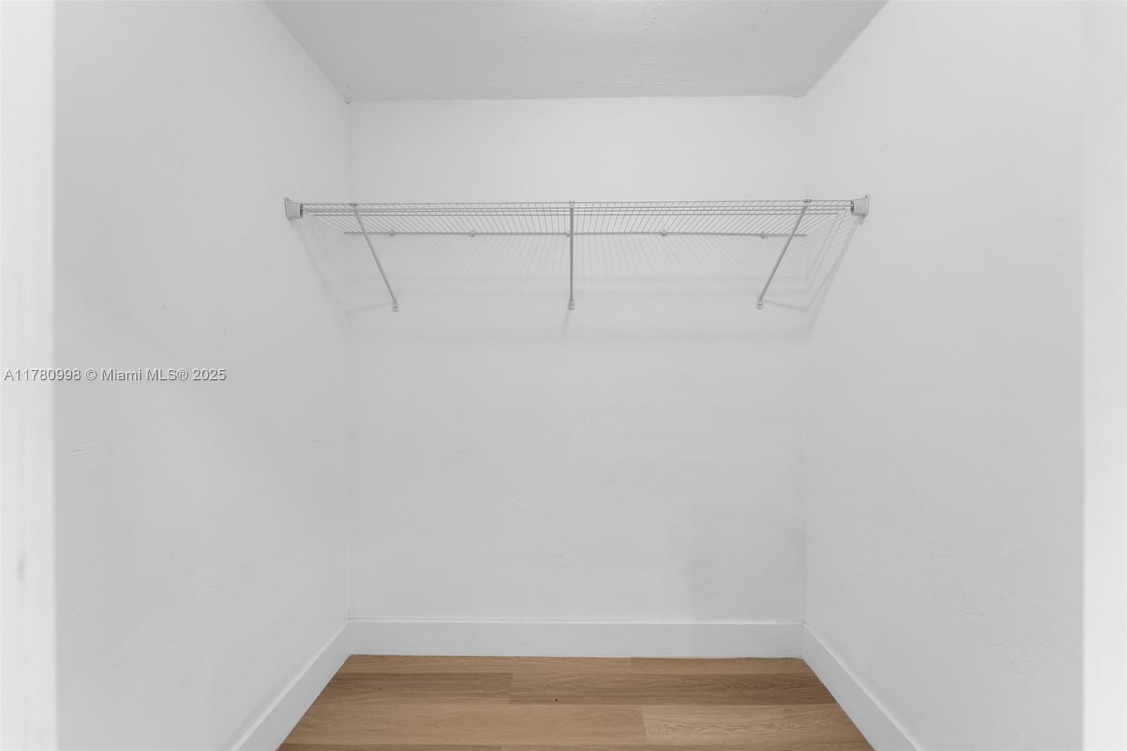 ROLLING GREEN CONDO F - Residential