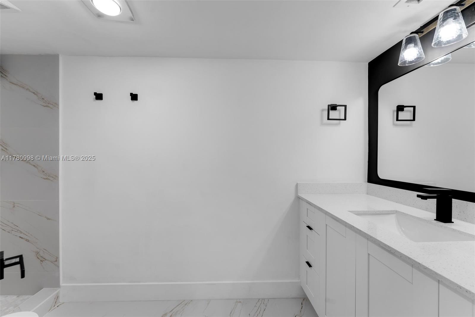 ROLLING GREEN CONDO F - Residential