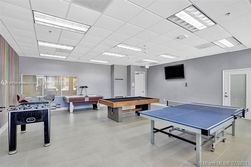 THE CLUB AT BRICKELL BAY - Residential