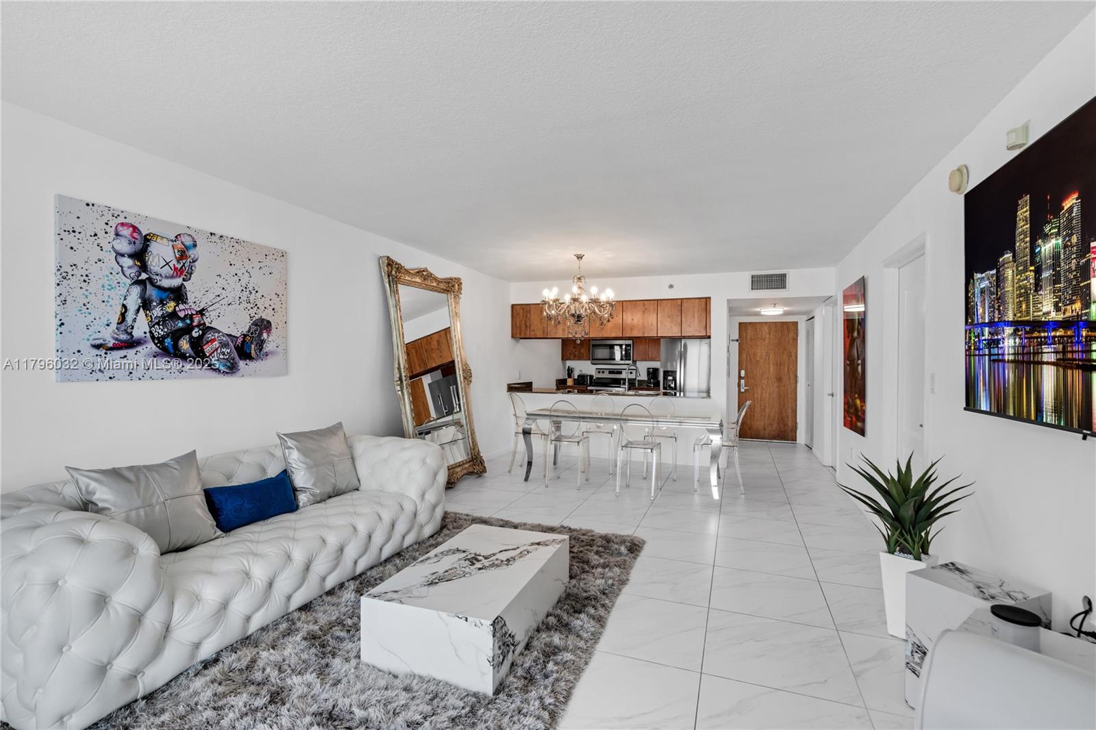 1200 Brickell Bay Dr 2807