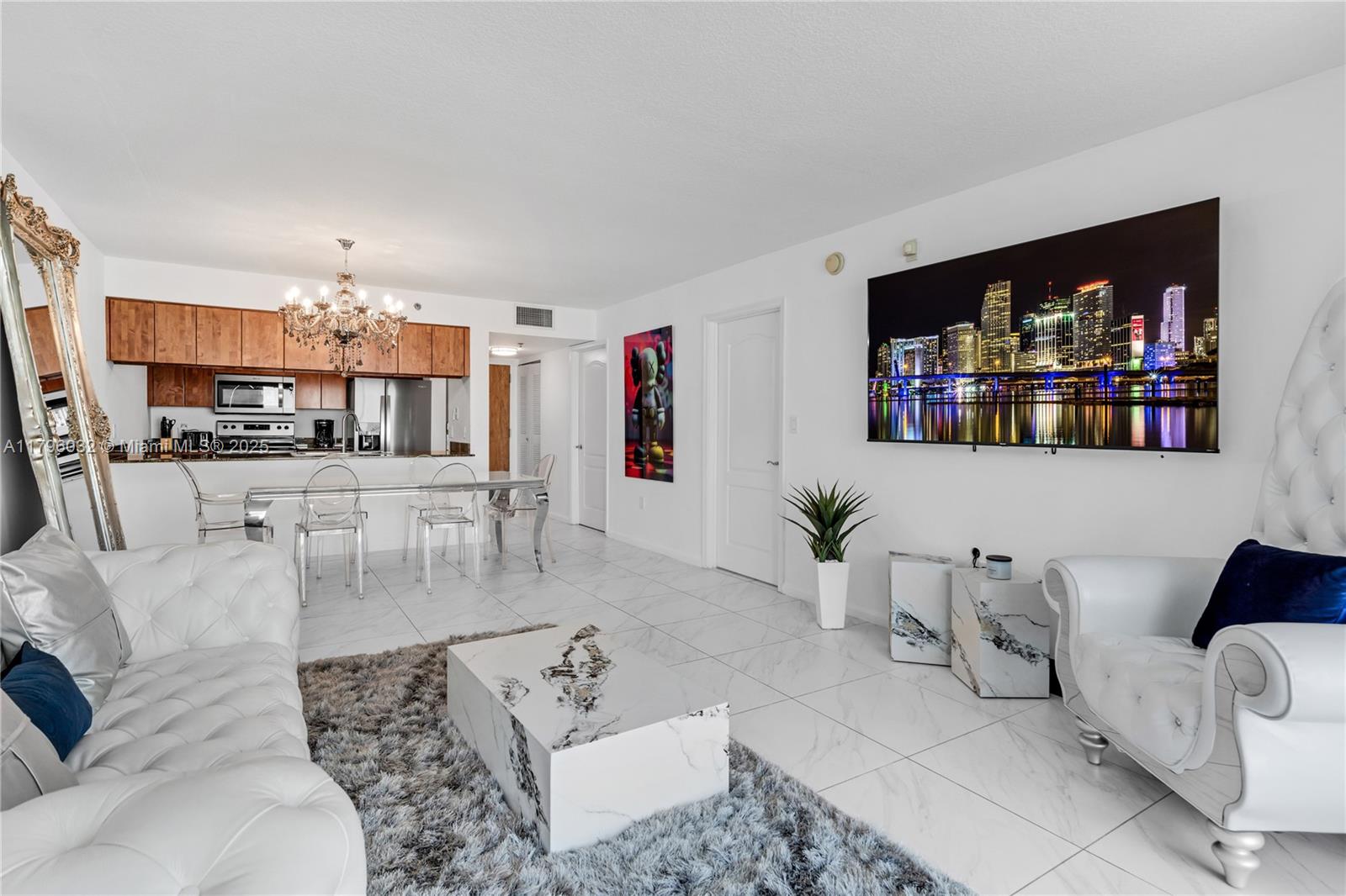THE CLUB AT BRICKELL BAY - Residential