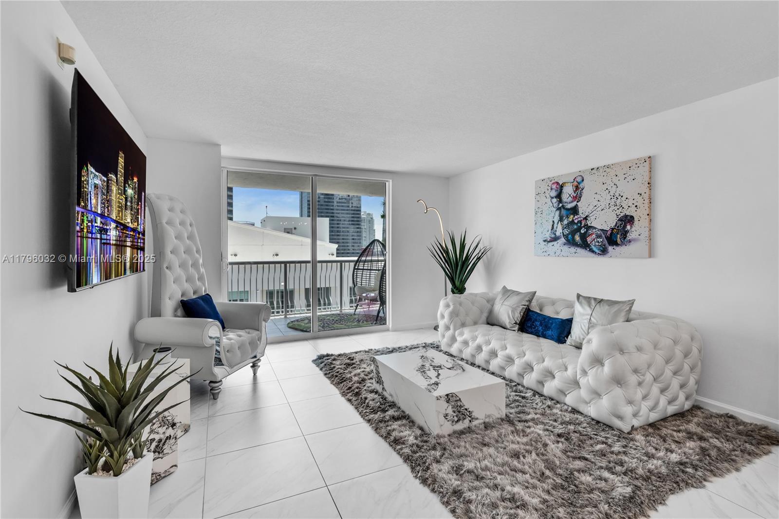 THE CLUB AT BRICKELL BAY - Residential