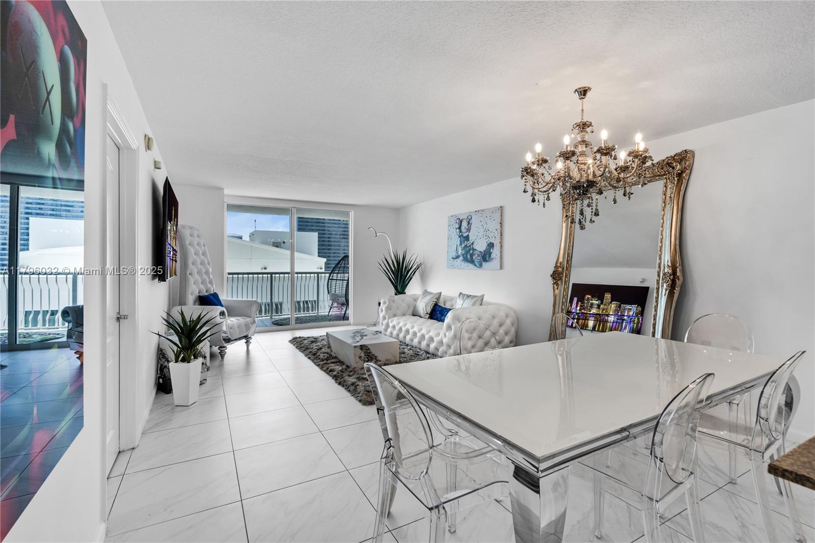1200 Brickell Bay Dr 2807