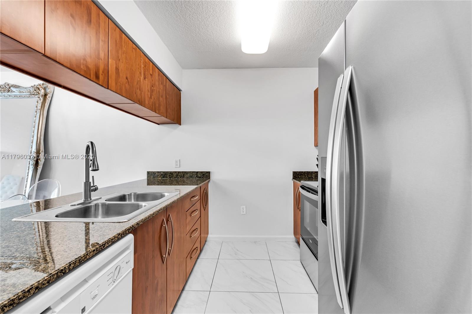 THE CLUB AT BRICKELL BAY - Residential